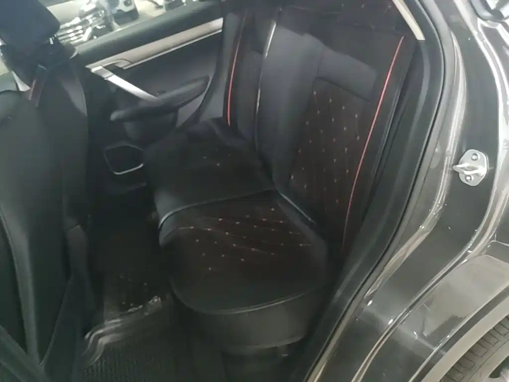 Geely Binyue — миниатюра 20