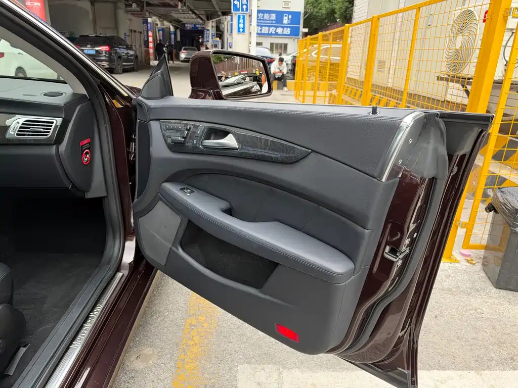 Mercedes-Benz CLS — миниатюра 8
