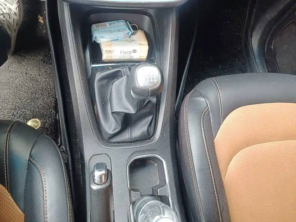 Wuling Hongguang S3 — миниатюра 10