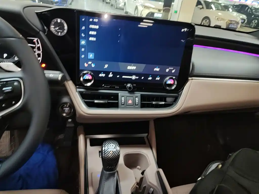 Lexus ES — миниатюра 13