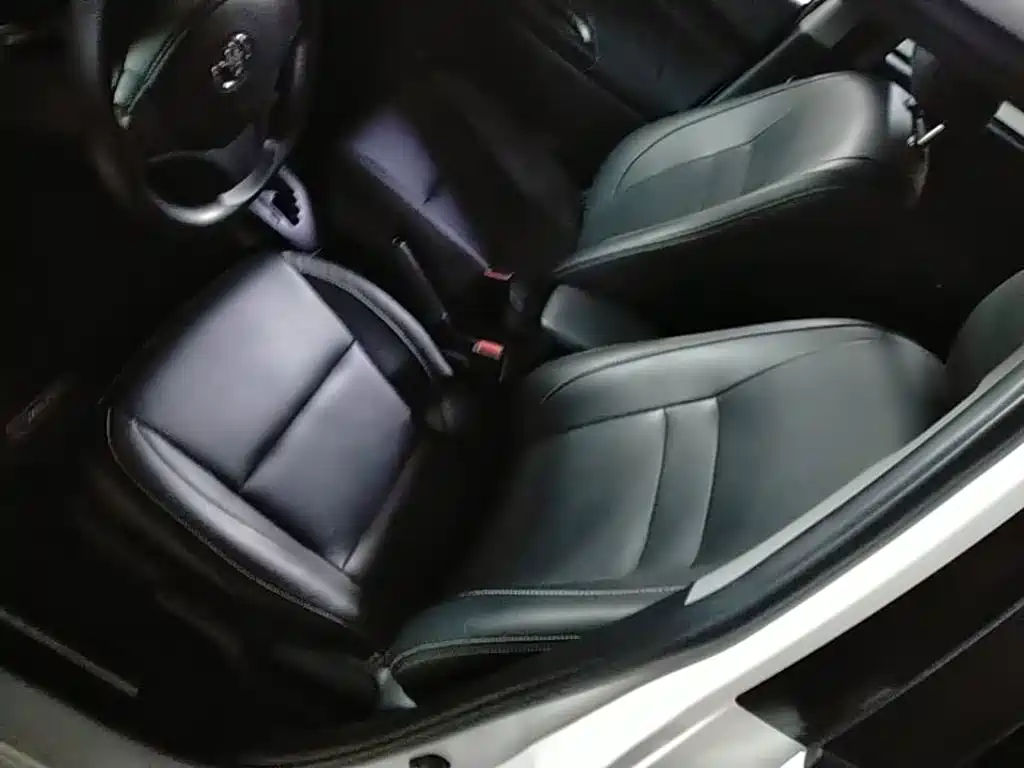 Toyota Yaris L — миниатюра 15