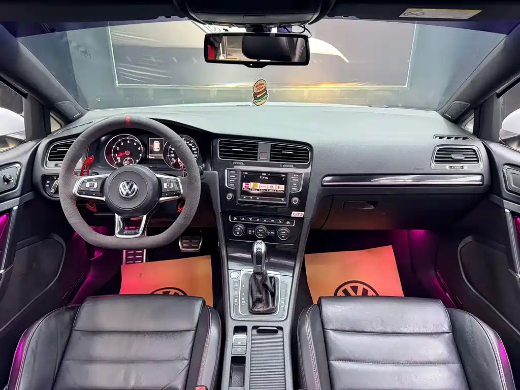 Volkswagen Golf GTI — миниатюра 6