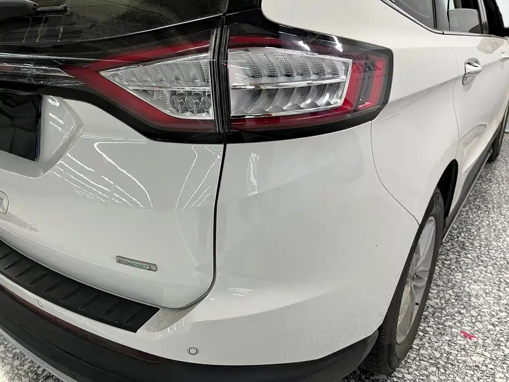 Ford Edge — миниатюра 19