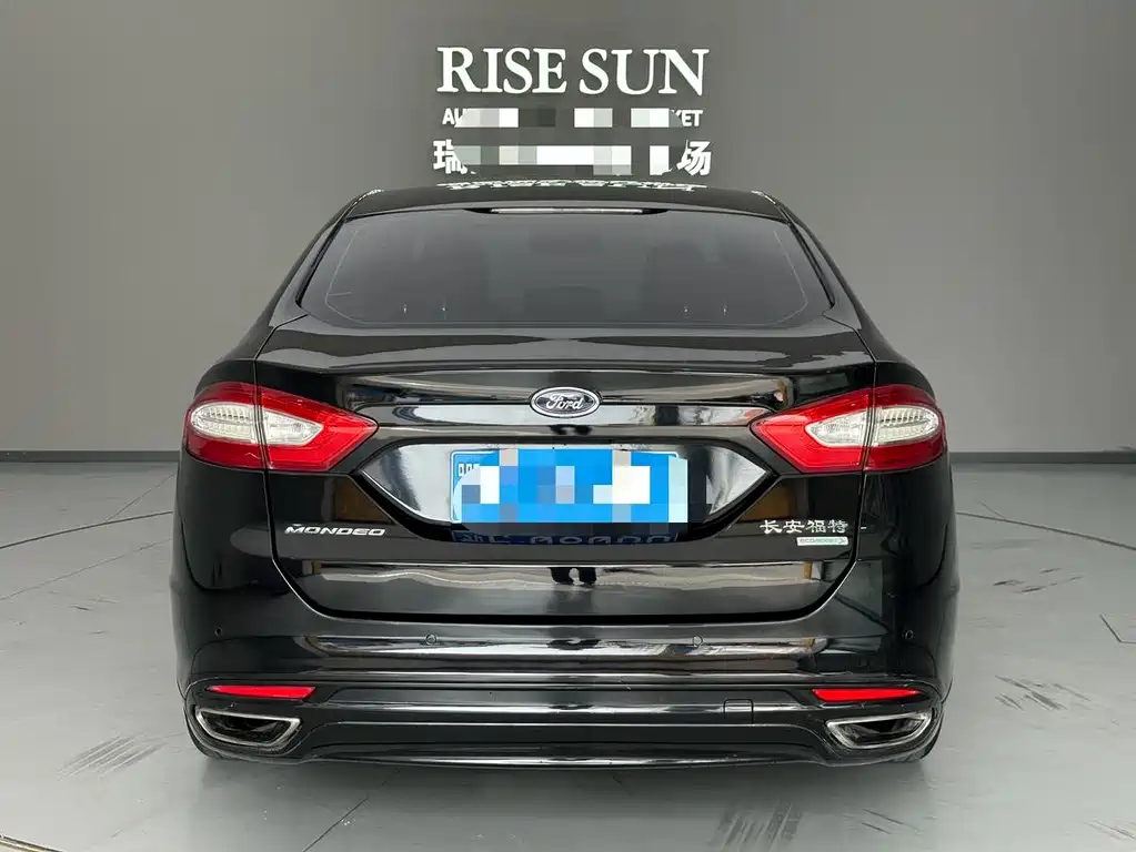 Ford Mondeo — миниатюра 7