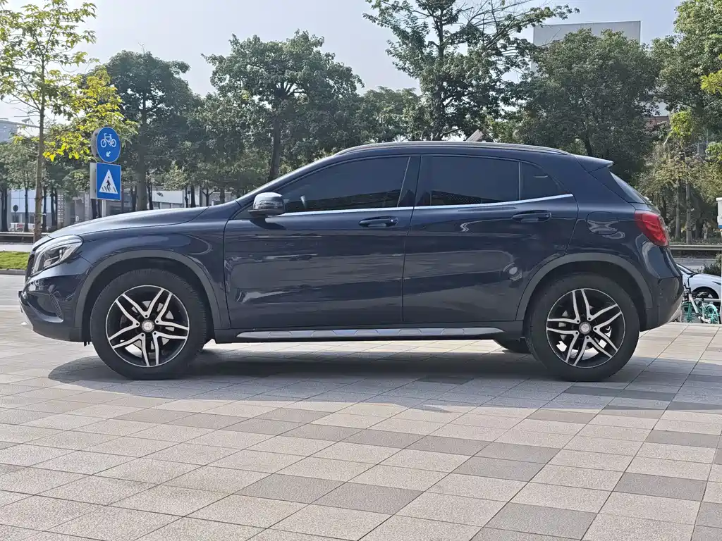 Mercedes-Benz GLA — миниатюра 9