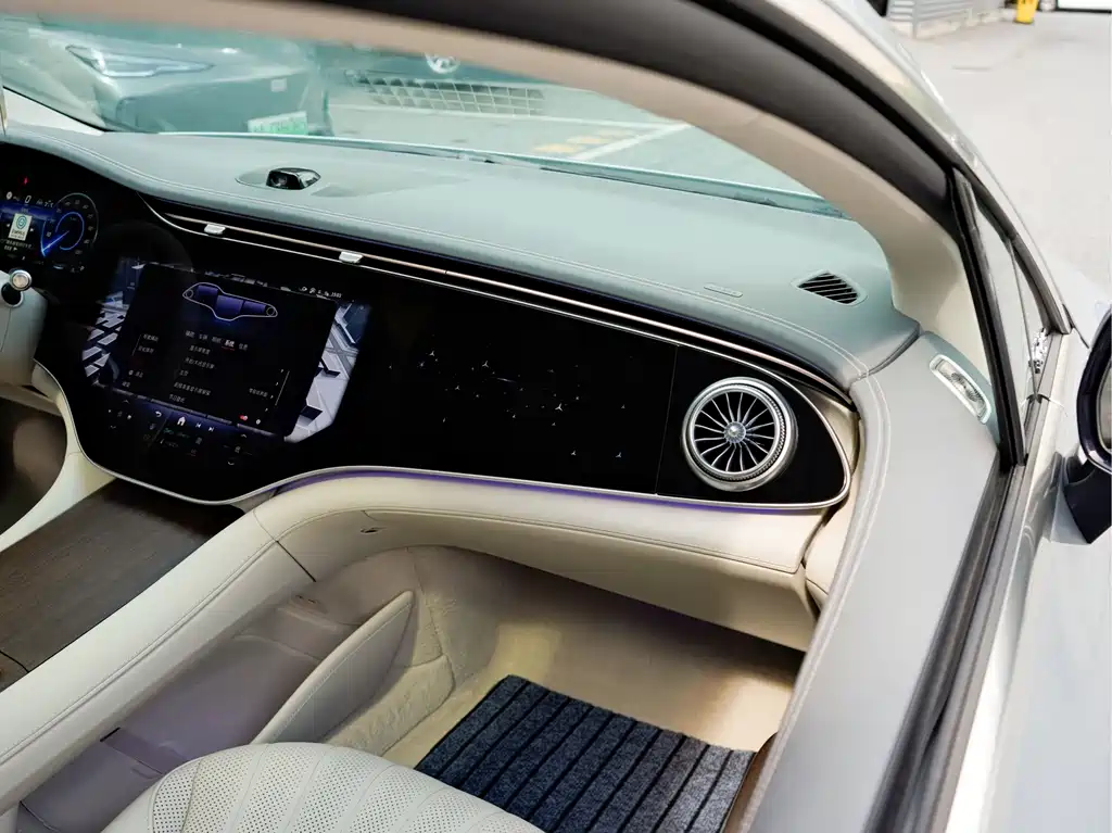 Mercedes-Benz EQS — миниатюра 18