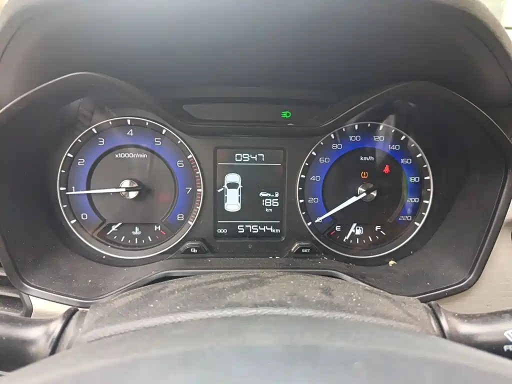 Geely Vision X3 — миниатюра 4