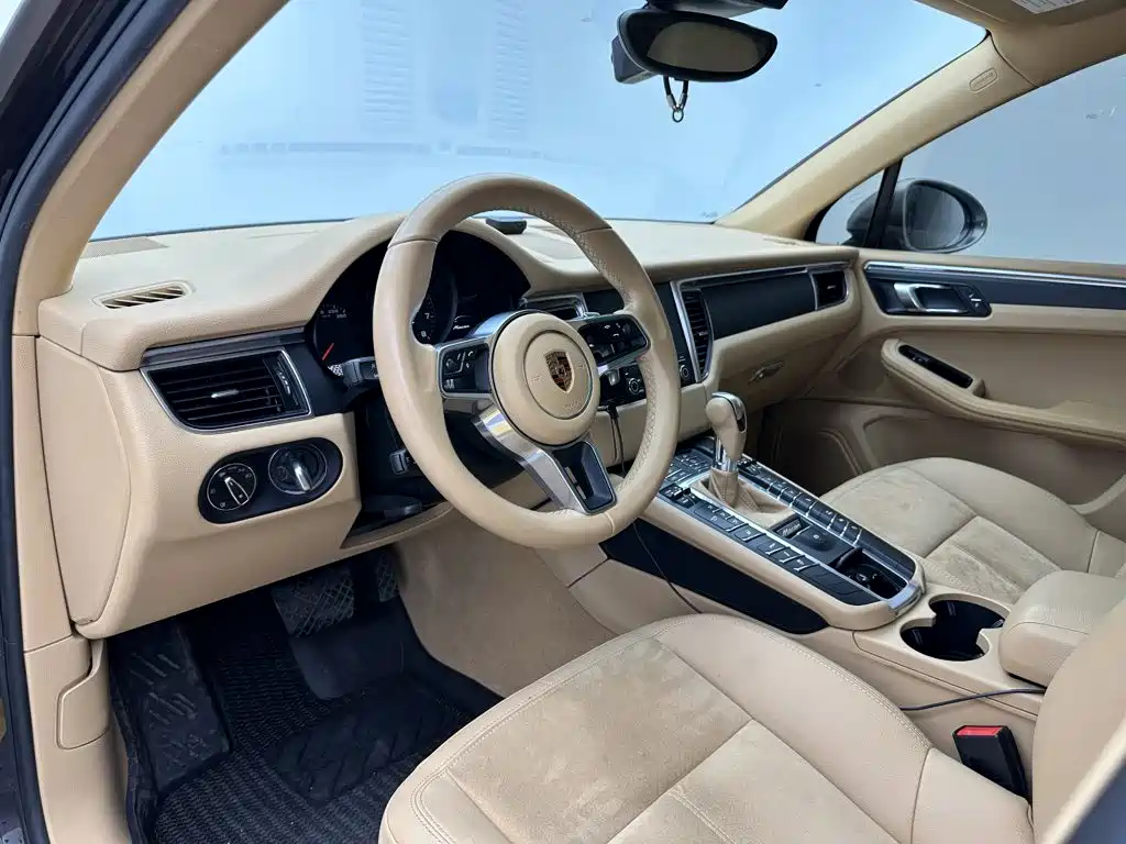 Porsche Macan — миниатюра 26