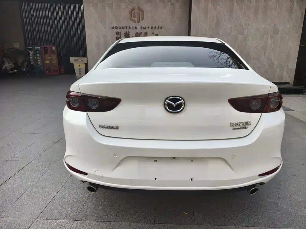 Mazda 3 Axela — миниатюра 8