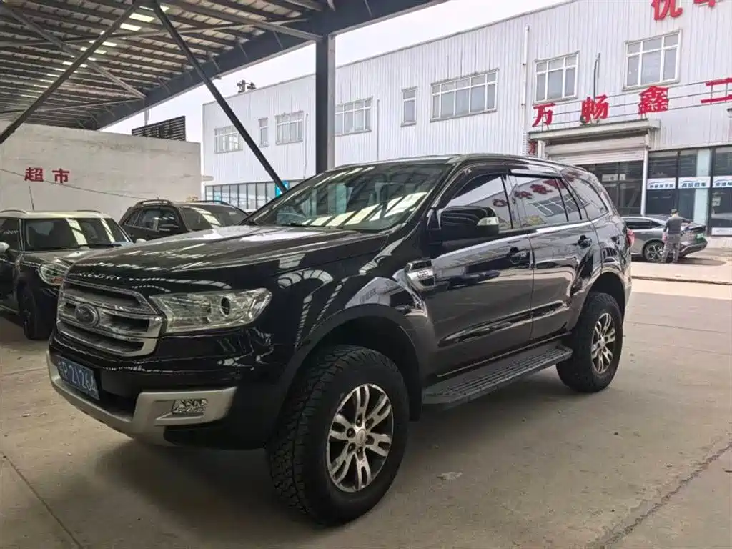 Ford Everest 2016 2.2T MT Luxury