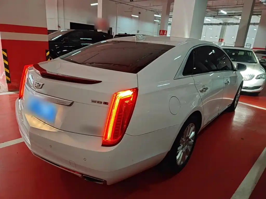 Cadillac XTS — миниатюра 7