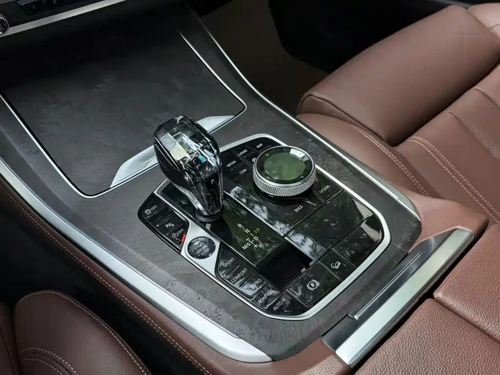 BMW X5 (Import) — миниатюра 17
