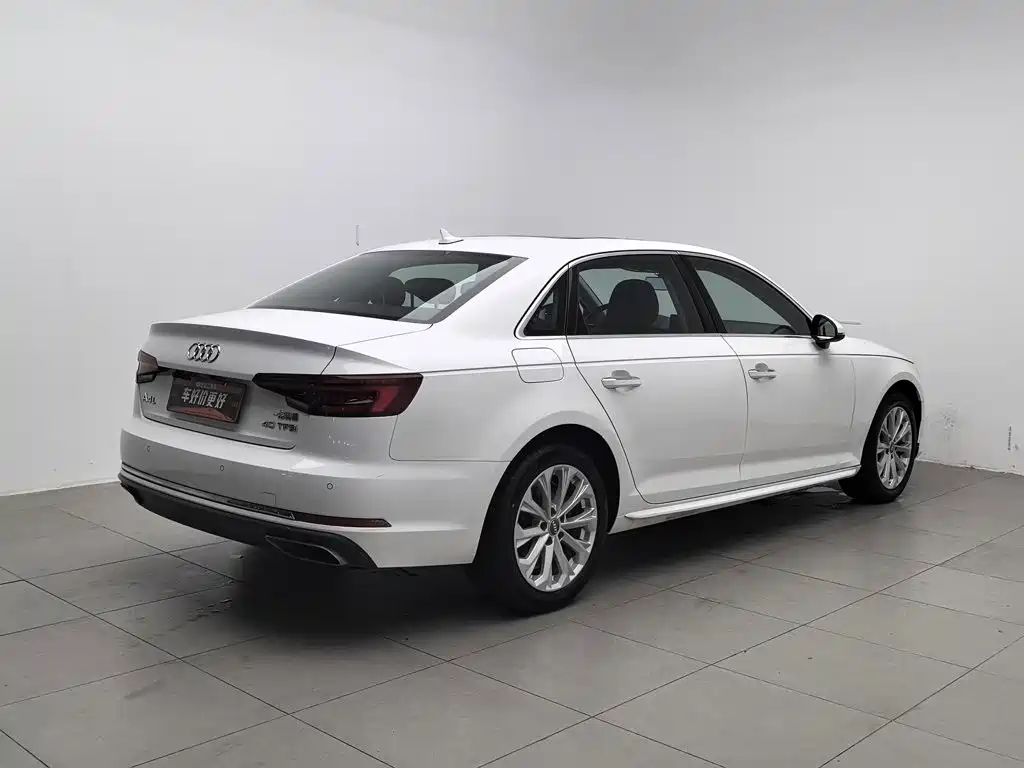 Audi A4L — миниатюра 2