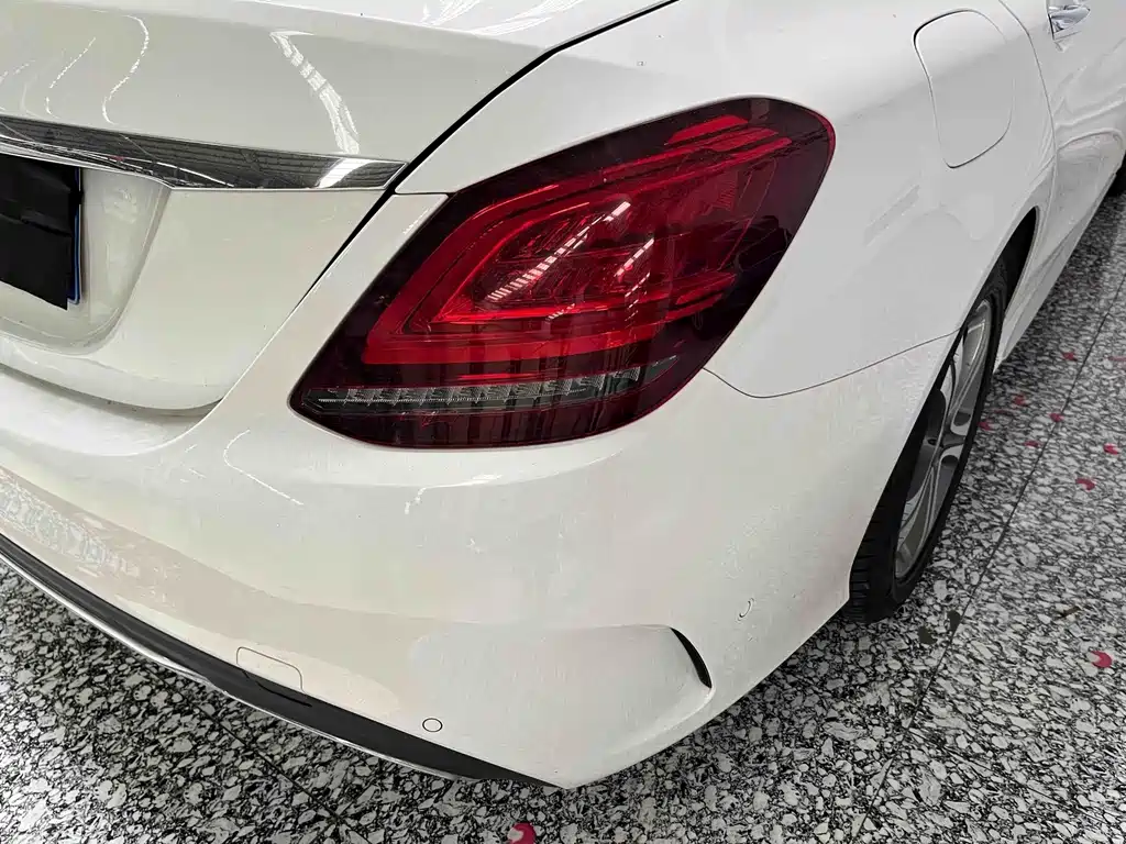 Mercedes-Benz C-Class — миниатюра 19
