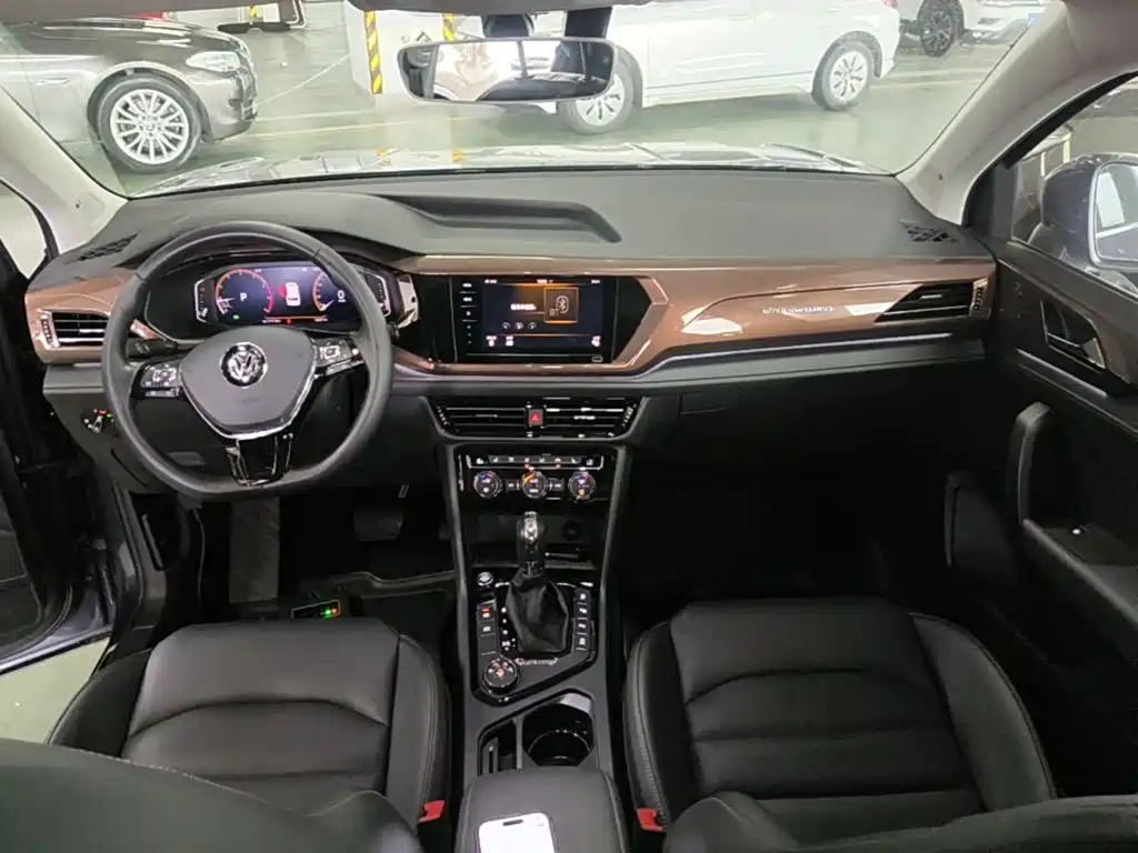 Volkswagen Tharu — миниатюра 10