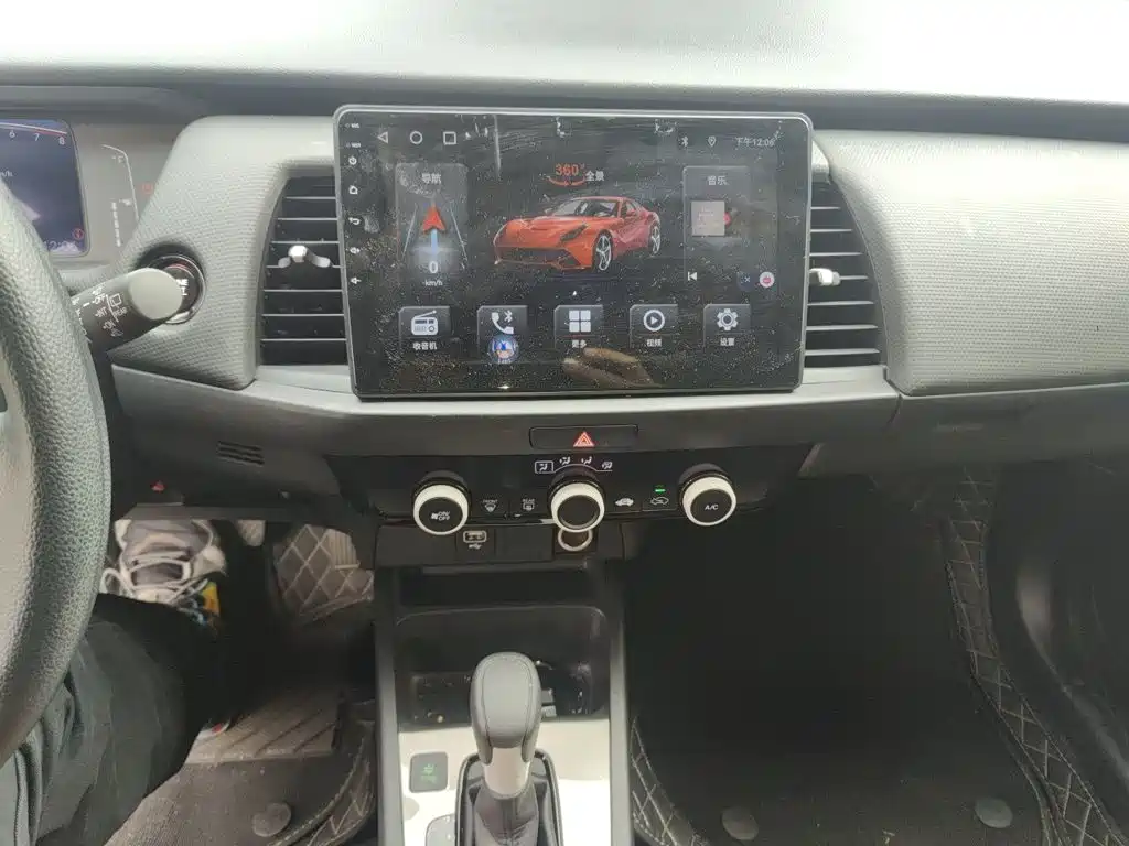 Honda Fit — миниатюра 9