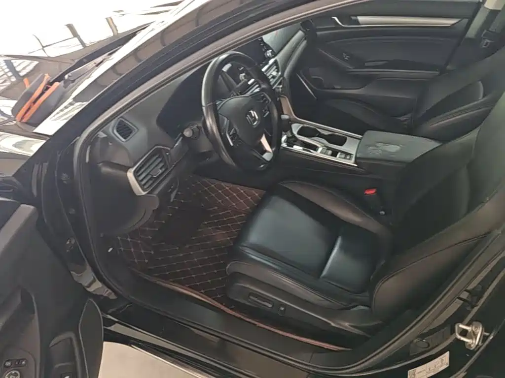 Honda Accord — миниатюра 16