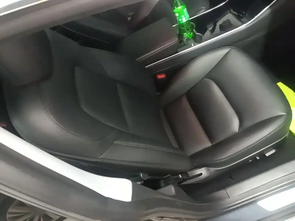 Tesla Model 3 — миниатюра 25