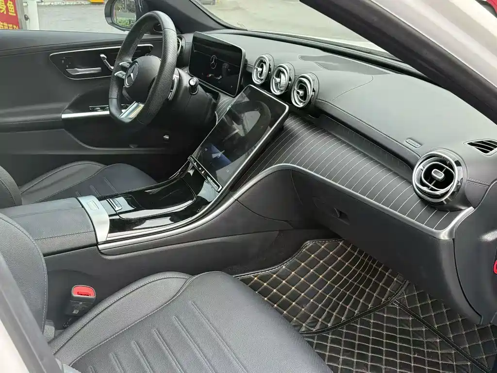 Mercedes-Benz C-Class — миниатюра 4