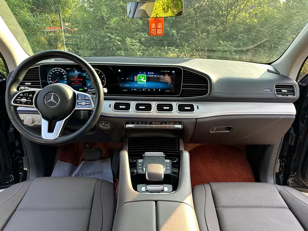 Mercedes-Benz GLE (Import) — миниатюра 12