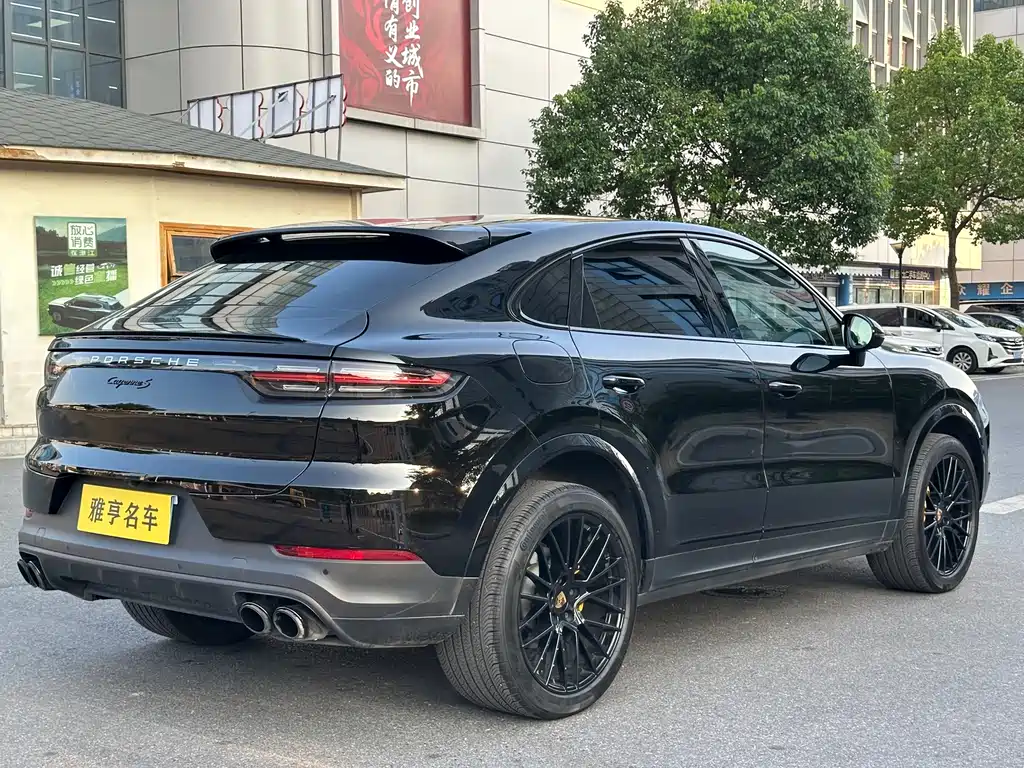 Porsche Cayenne — миниатюра 17
