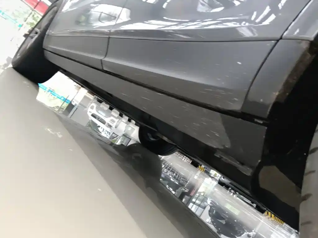 Porsche Cayenne — миниатюра 22