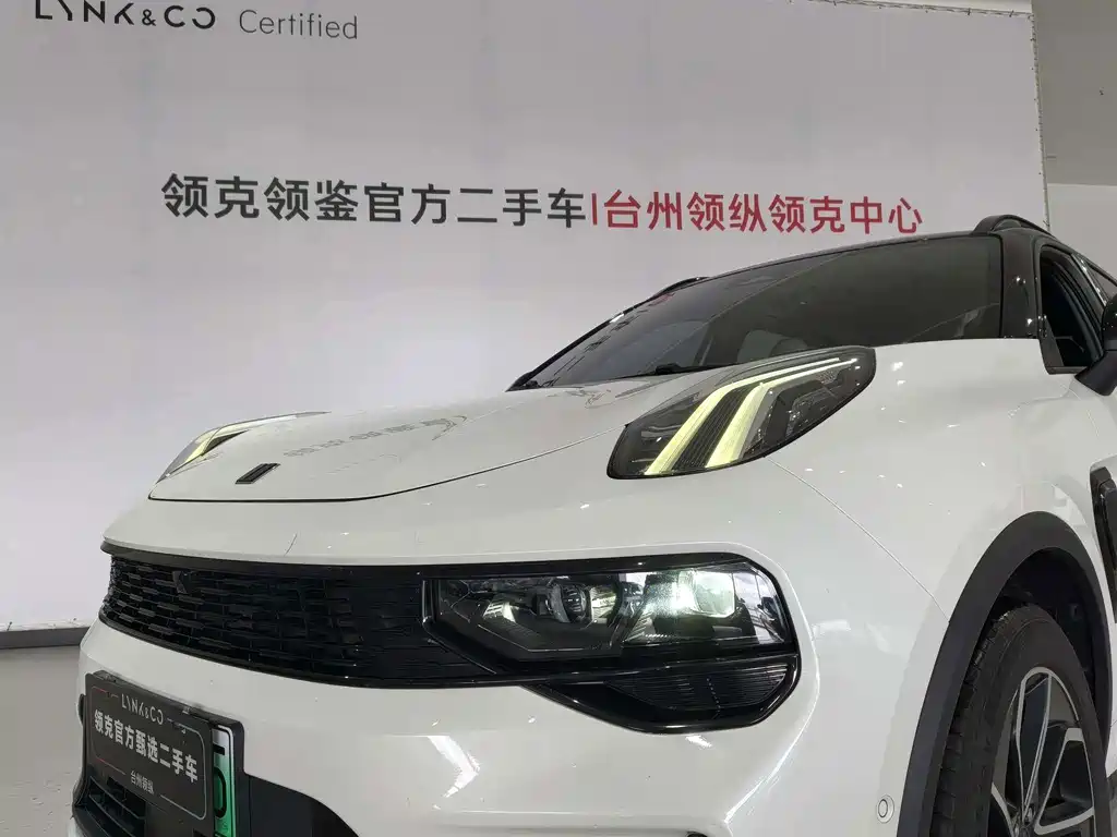 Lynk & Co 01 EM-P — миниатюра 3