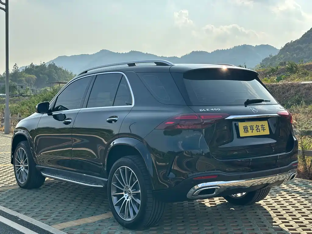 Mercedes-Benz GLE (Import) — миниатюра 19