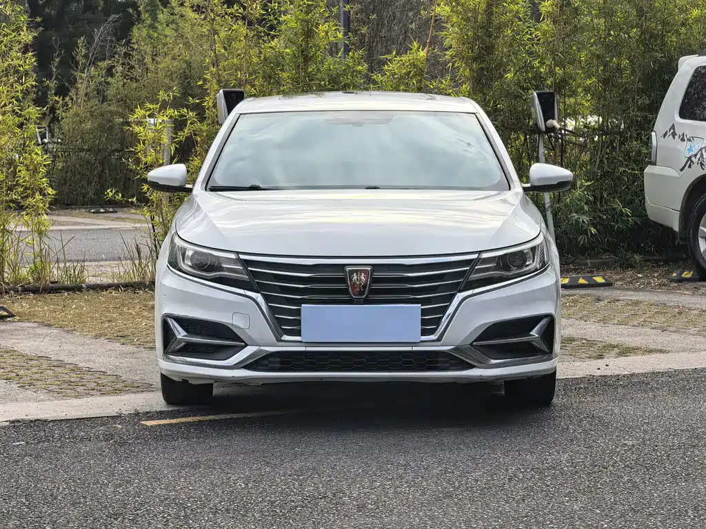ROEWE I6 NEW ENERGY