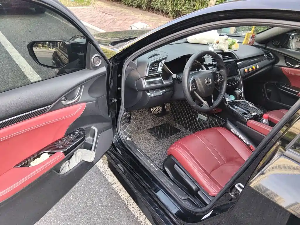 Honda Civic — миниатюра 12
