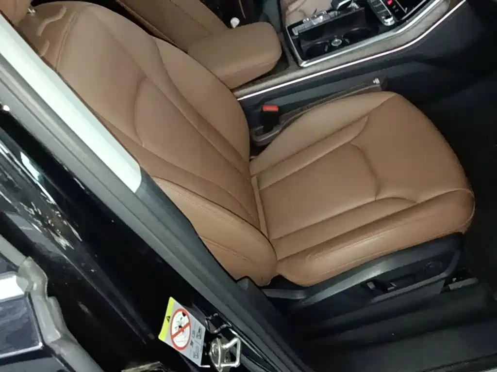 Audi Q7 — миниатюра 25