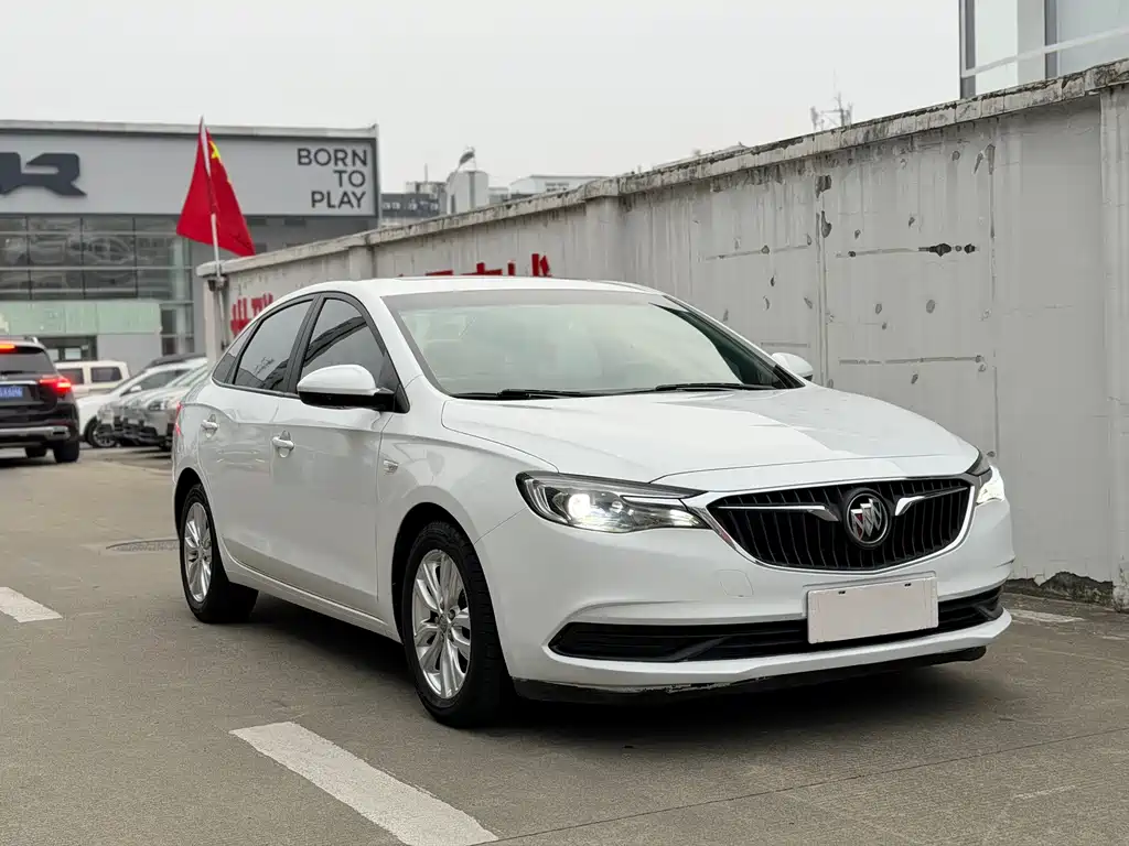 Buick Excelle — миниатюра 3