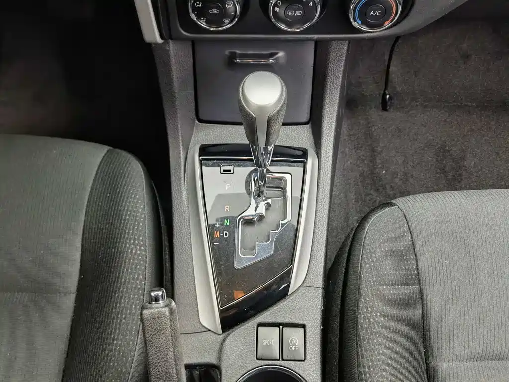 Toyota Corolla — миниатюра 13