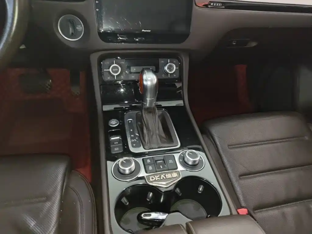 Volkswagen Touareg — миниатюра 14