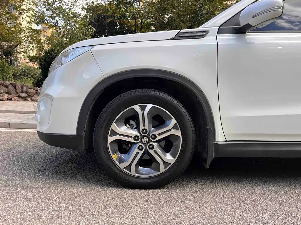 Suzuki Vitara — миниатюра 9