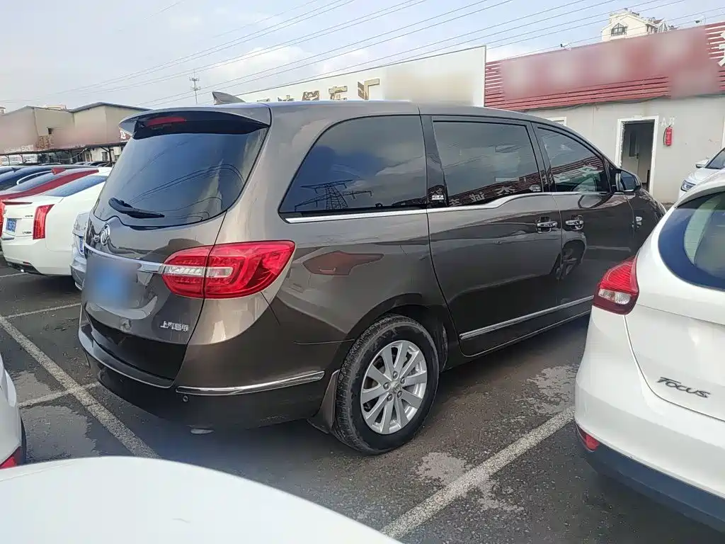 Buick GL8 — миниатюра 8