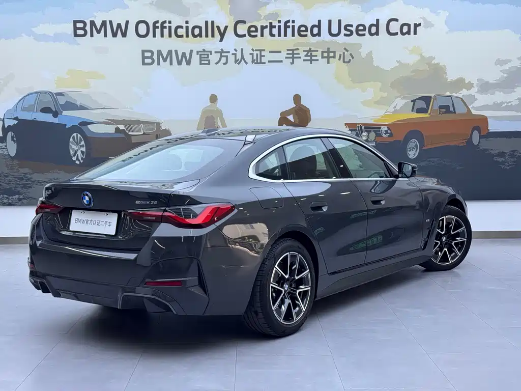 BMW i4 2023 eDrive35