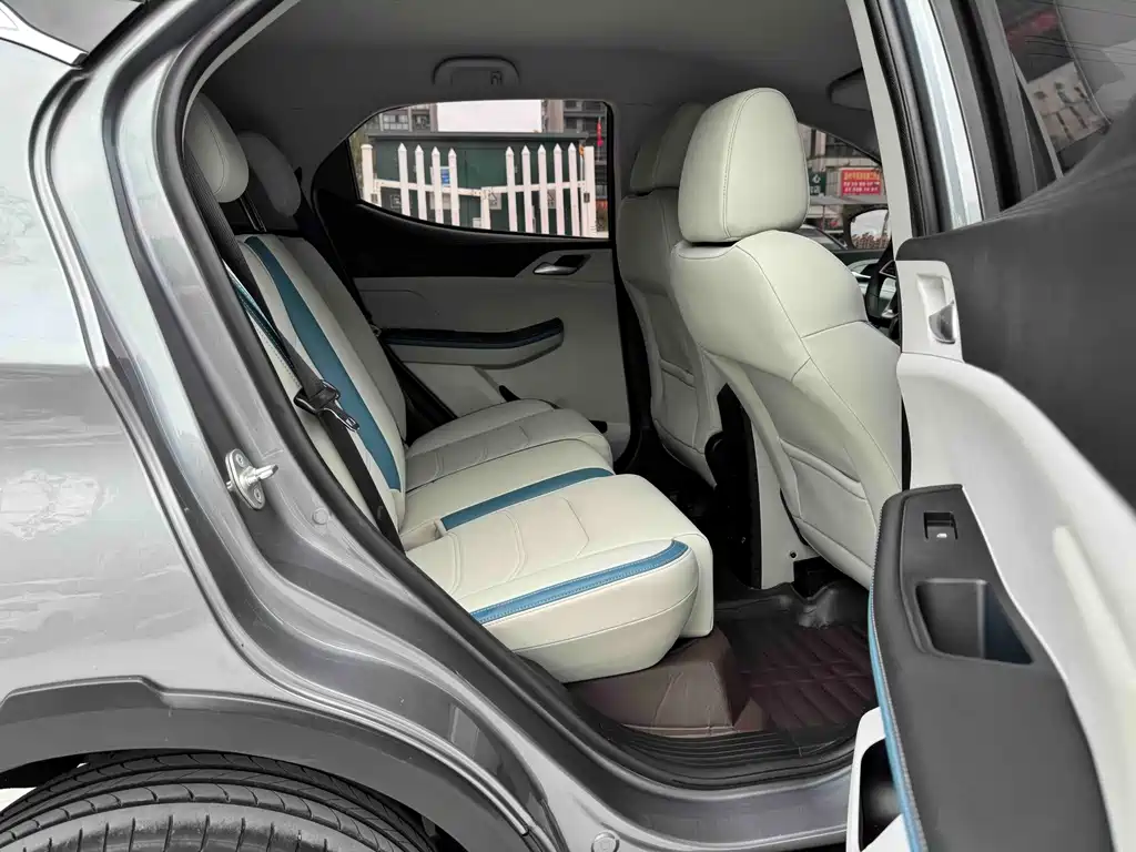 BYD Yuan Pro — миниатюра 15