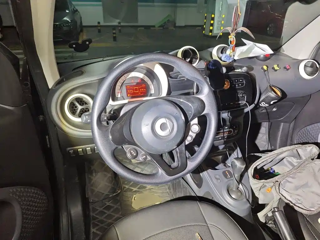 smart Smart Fortwo — миниатюра 6