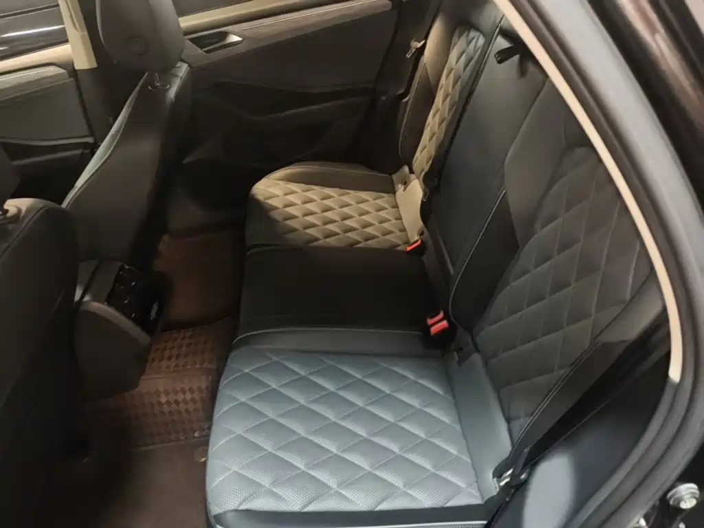 Volkswagen Sagitar — миниатюра 17