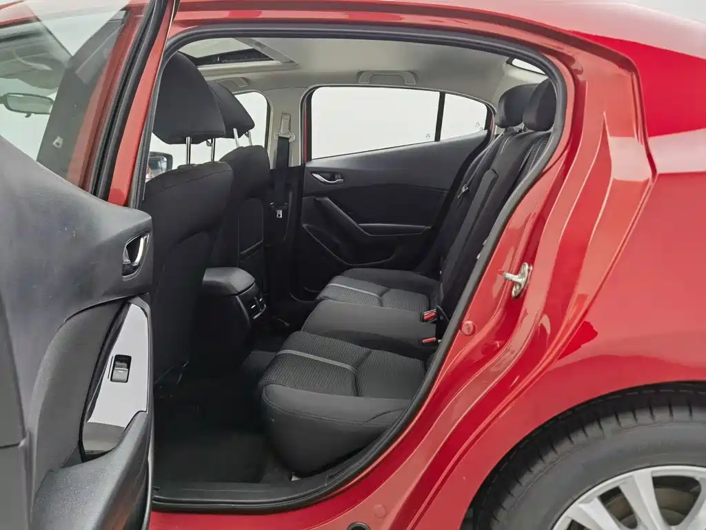 Mazda 3 Axela — миниатюра 15