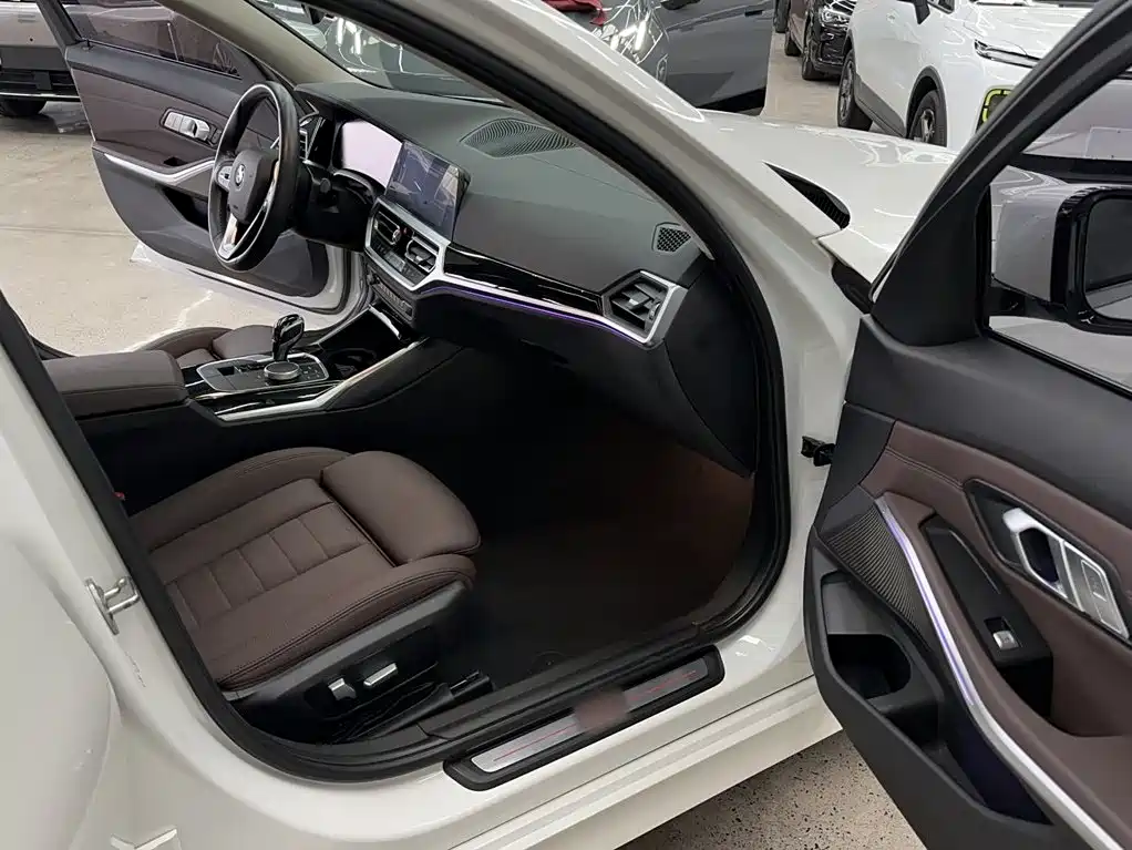 BMW 3 Series — миниатюра 4