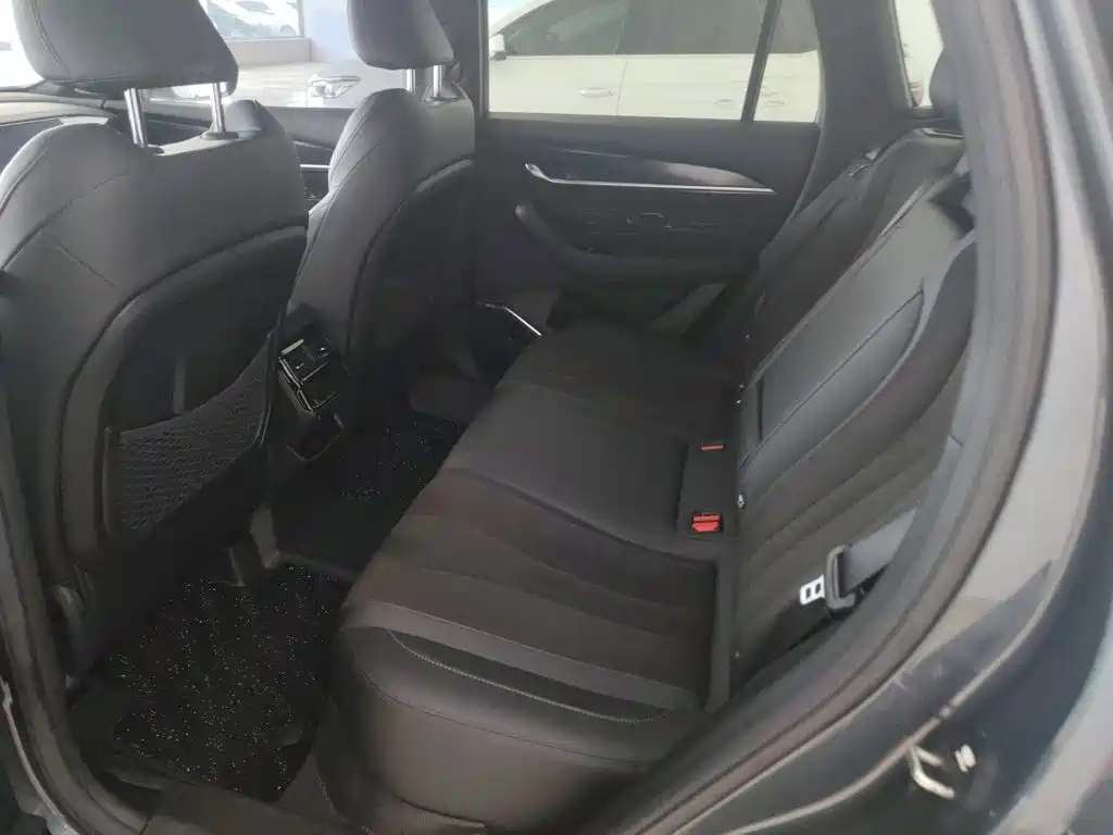 Geely Xingyue L — миниатюра 13