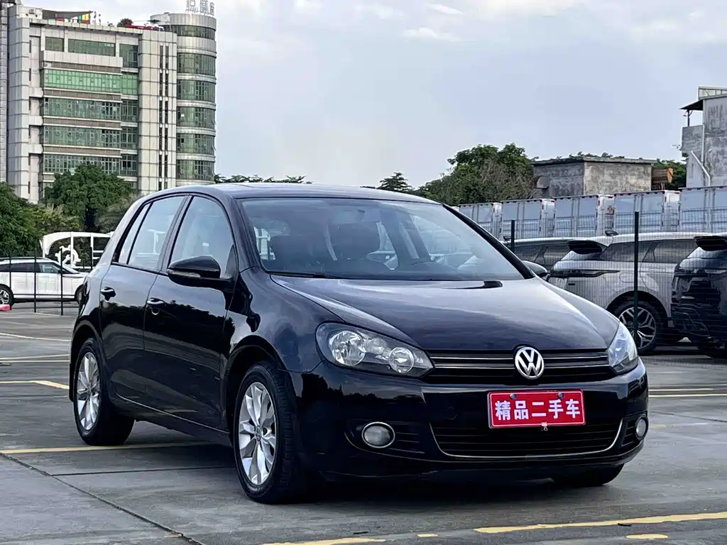 Volkswagen Golf 2012 1.6 AT Comfort