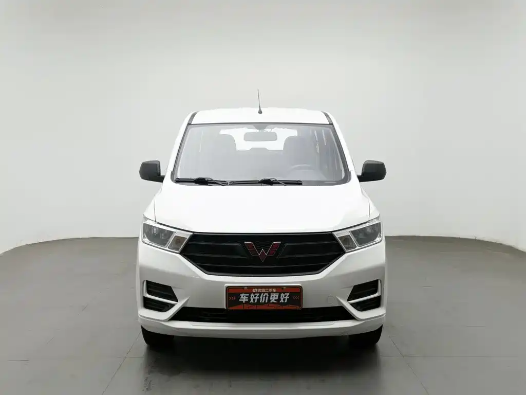 Wuling Hongguang — миниатюра 3
