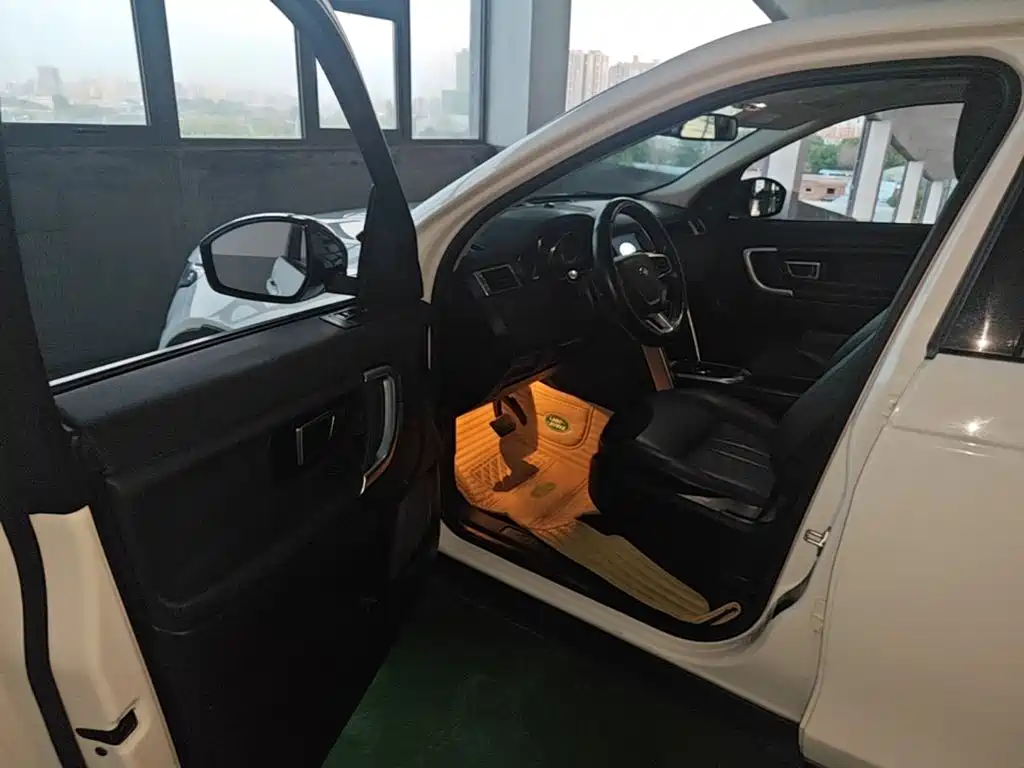 Land Rover Discovery Sport — миниатюра 19