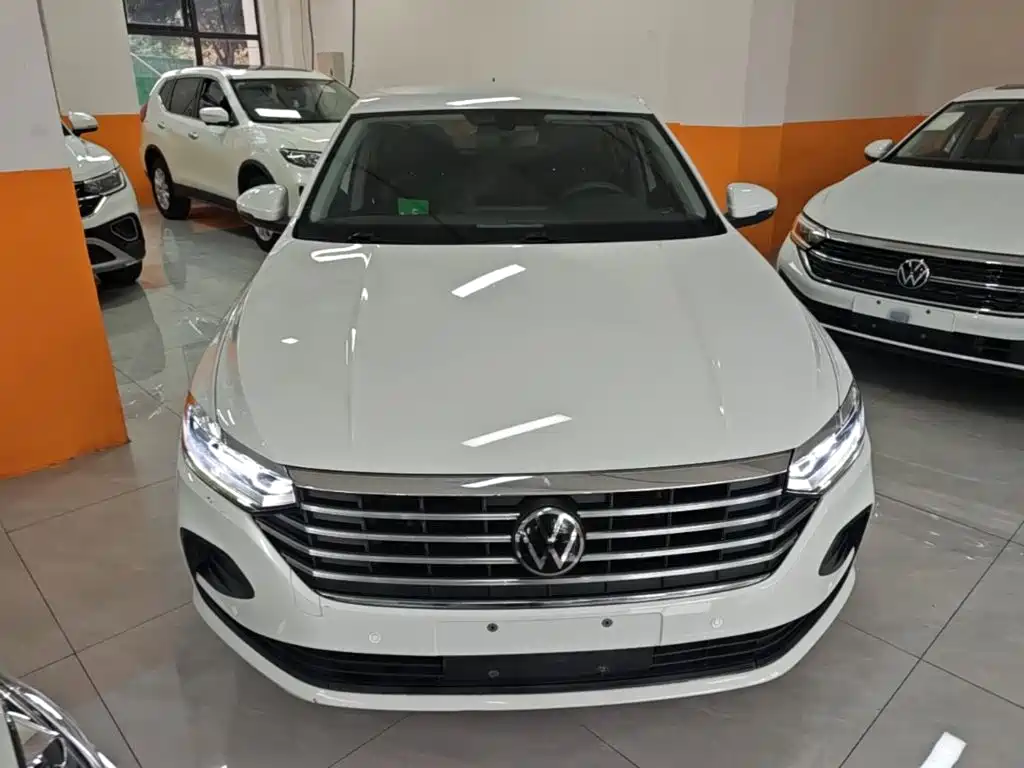 Volkswagen Lavida — миниатюра 3