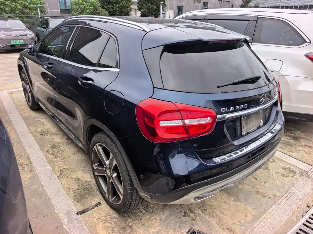 Mercedes-Benz GLA — миниатюра 4