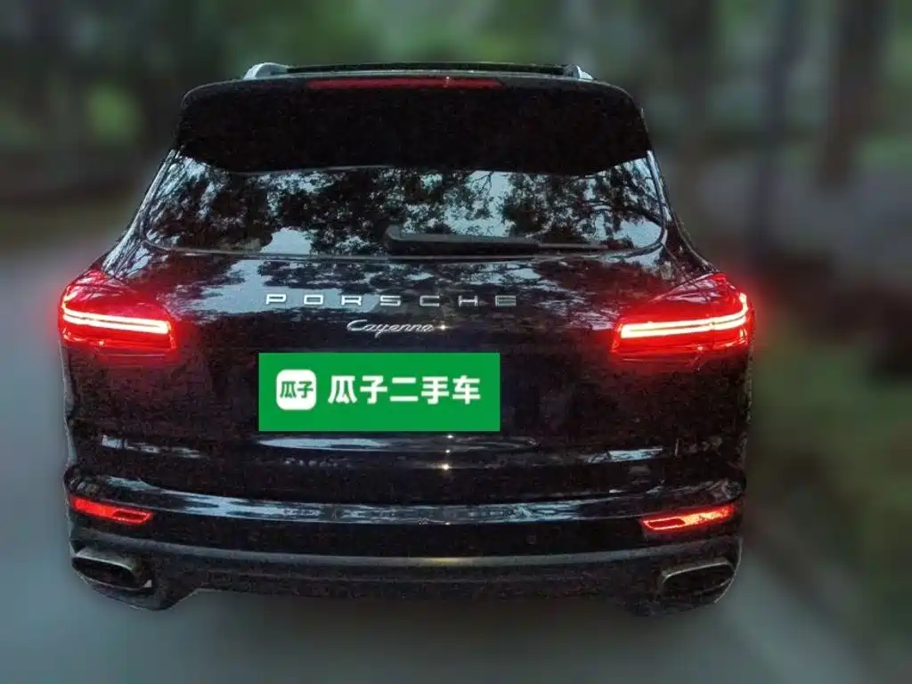 Porsche Cayenne — миниатюра 3