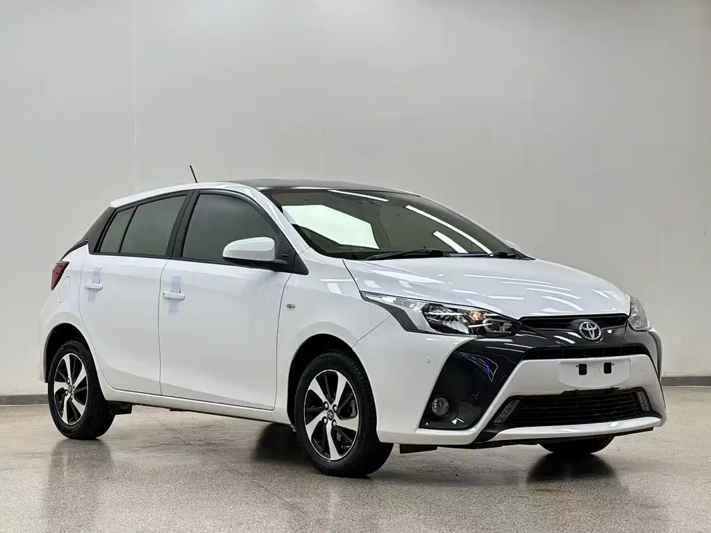 Toyota Yaris L — миниатюра 3